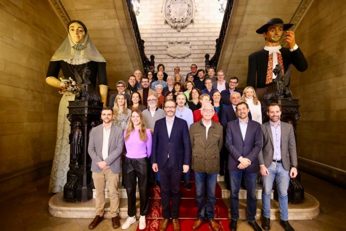 El Ayuntamiento de Palma rinde homenaje a los trabajadores municipales jubilados en 2022