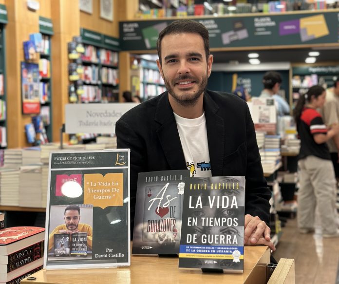 David Castillo, el escritor que ha entrevistado a Zelenski, presentará y firmará el jueves día 6 su nuevo libro «La vida en tiempos de guerra» en La Casa del Libro de Palma