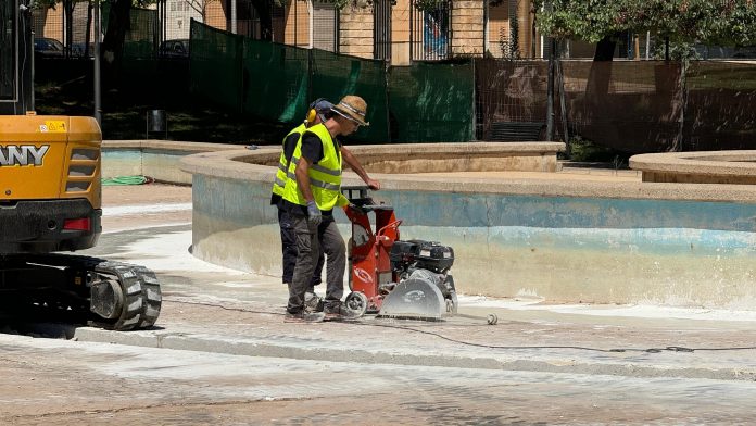 Comienzan los trabajos para arreglar la fuente del Parc de ses Fonts en Palma