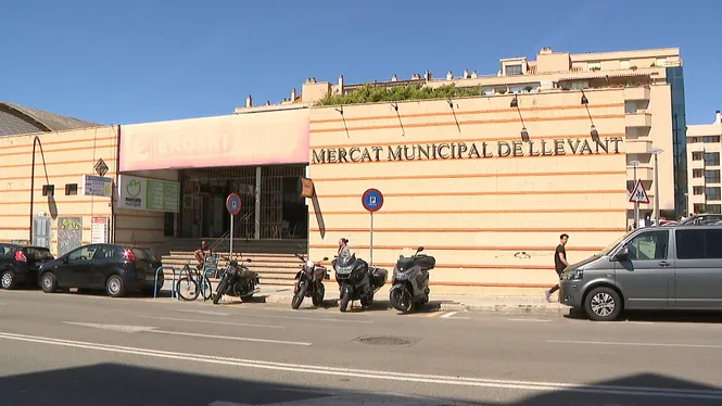 Aprobados los pliegos para la remodelación y explotación del Mercat Municipal de Llevant