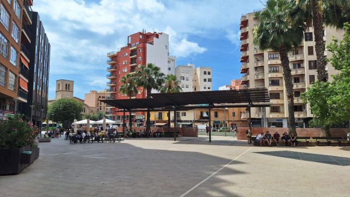 Cort inicia este martes los trabajos de reparación y refuerzo de la calzada de la plaza del Fortí