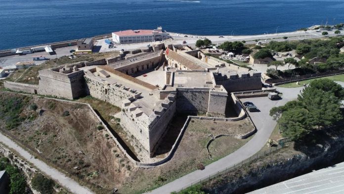 El Castillo de San Carlos: Presentación de la obra sobre la histórica fortaleza de Palma