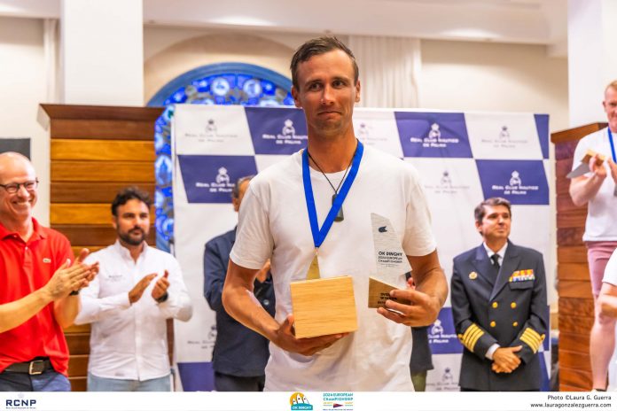 El neozelandés Luke Deegan, campeón de Europa de OK Dinghy en el Náutico de Palma