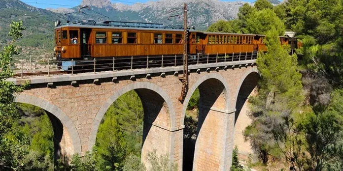 Ciencia a todo Tren: un recorrido por la ciencia de Palma a Sóller