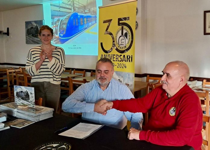 Firmado el acuerdo para la donación de la documentación de la Associació d’Amics del Ferrocarril a Serveis Ferroviaris de Mallorca