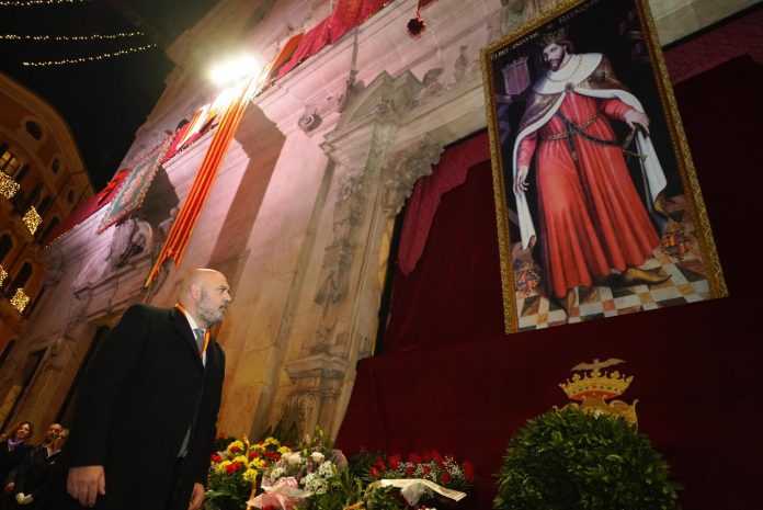 El alcalde Jaime Martínez Llabrés presenta su visión de Palma en la Festa de l’Estendard, destacando la transformación de la ciudad hacia un modelo social, sostenible y culturalmente excelente