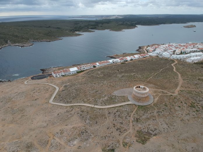 La Base Aérea que no fue (Fornells)