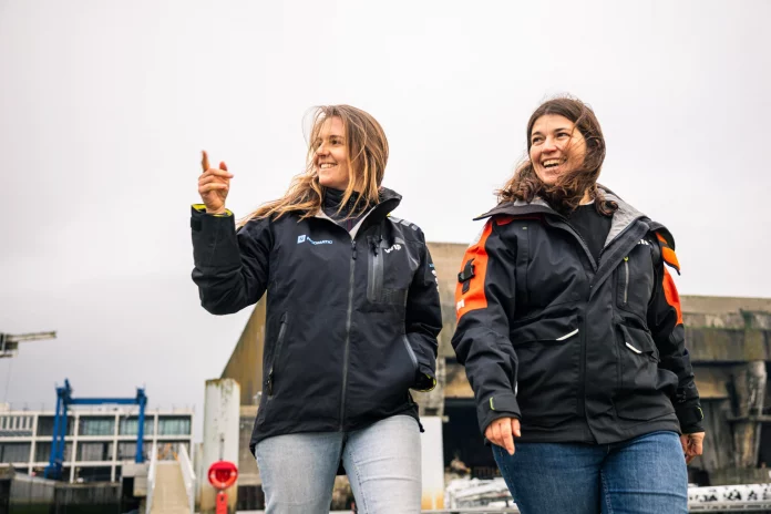 Aina Bauza y Caroline Boule buscan apoyo para competir en la Transat Café d'Or