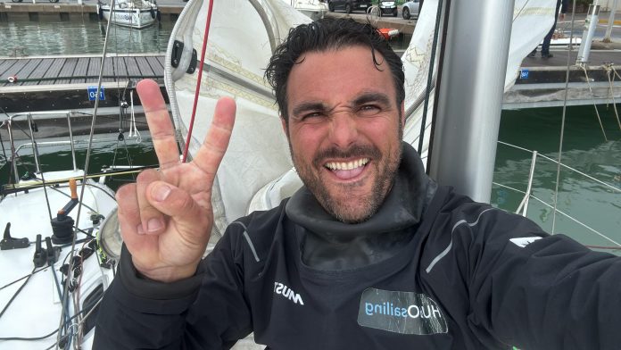 Hugo Ramón gana la regata La Petrolera y se clasifica para su cuarta Mini Transat